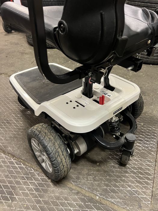 Meyra мобільне крісло електро