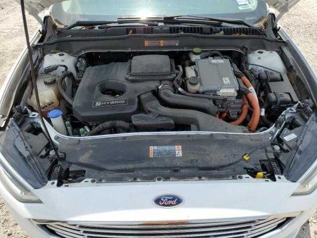Автомобіль Ford Fusion Hybrid 2017 року з США