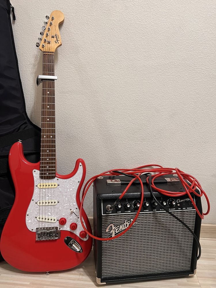 Електрогітара Fender Squier SSS