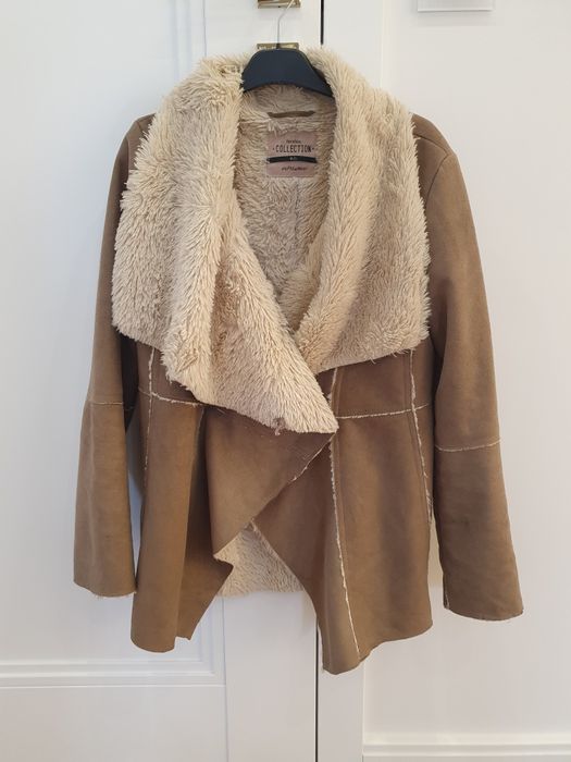 Futerko zamszowe brązowe Bershka M