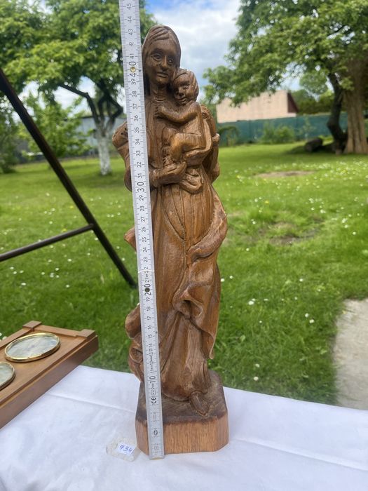 Drewniana Matka Boska