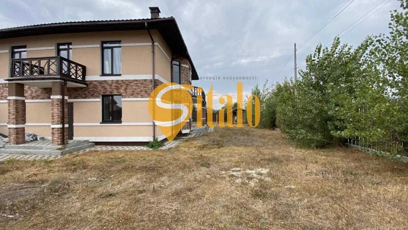 Будинок з документами біля озера Святище, Osocor Residence, Осокорки