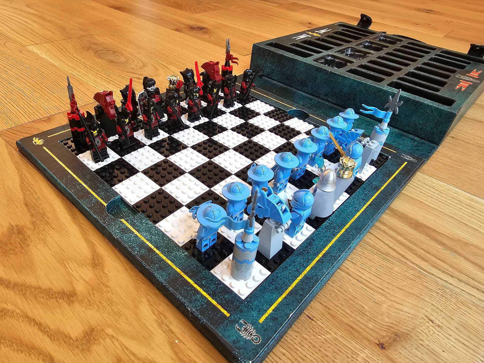 LEGO Chess - Szachy w walizce