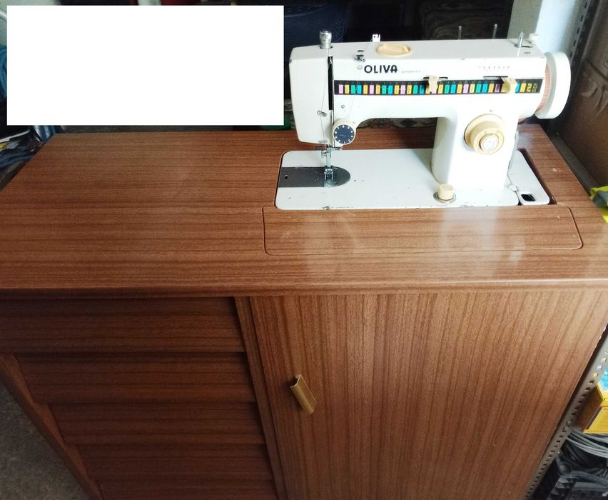 Máquinas de costura Oliva