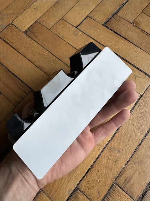 Зарядная станция DualSense Charging Station для PlayStation 5