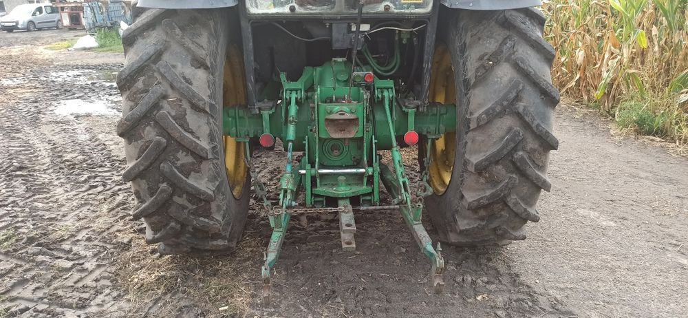 John Deere  2650