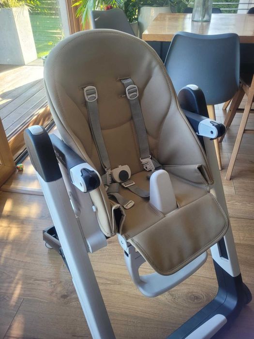KRZESEŁKO do karmienia Peg Perego Siesta - z funkcją leżaczka