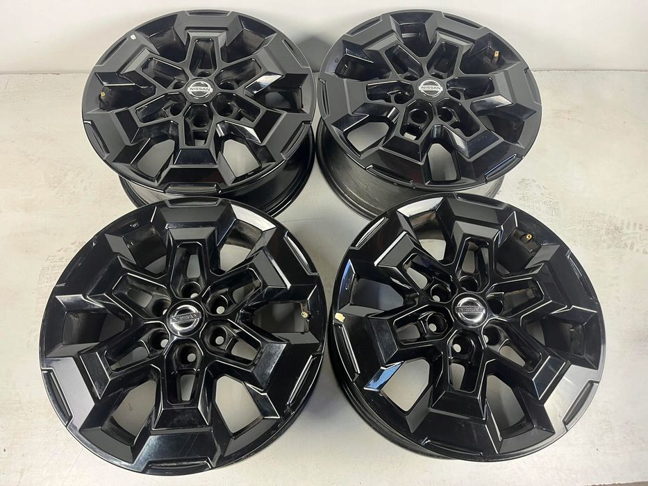 nissan navara d23 np300 lift felgi 7jx18 et45 6x114.3