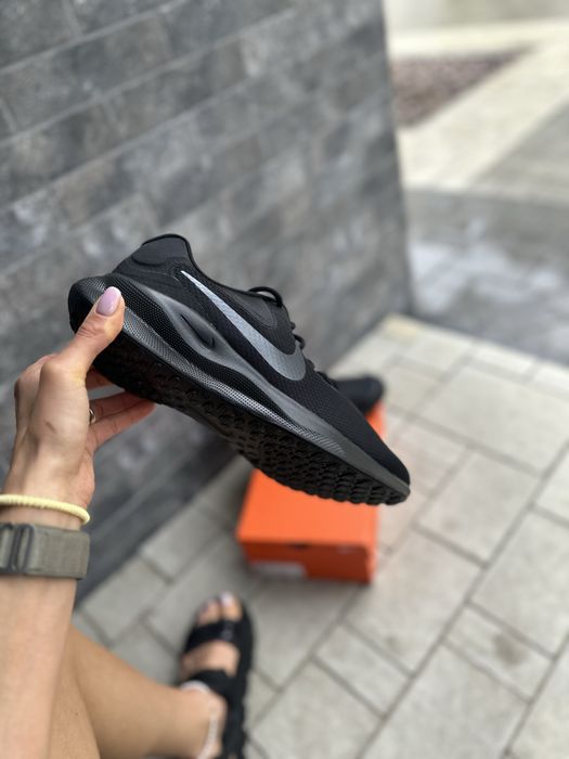 Чоловічі оригінальні кросівки Nike revolution 7 FB2207 005