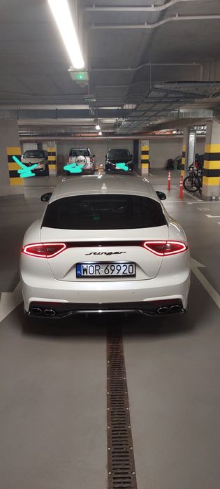 KIA Stinger biała perła 2018