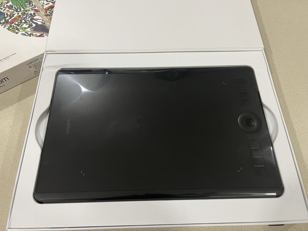 Mesa Digitalizadora WACOM INTOUS PRO - 221 x 147 x 8 mm (M)