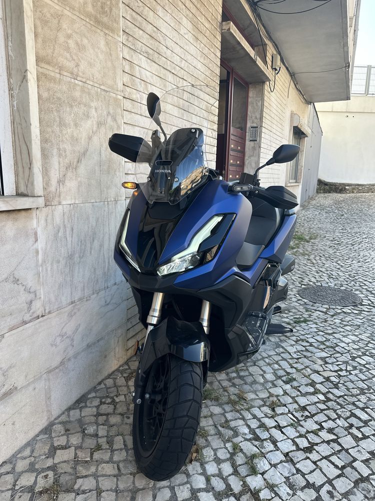 Maxi Scooter Honda ADV 350