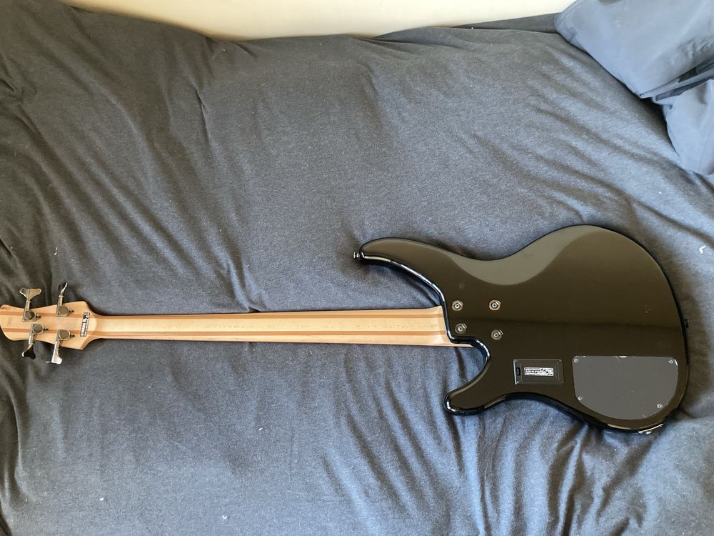 Baixo Elétrico Yamaha TRBX 304 BL