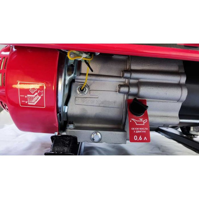 Бeнзинoвый инверторный гeнepaтop  Edon PT-3300, PT 4000С, PT 5000С