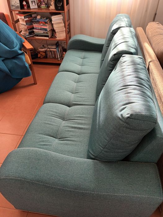 Sofá azul turquesa em bom estado 220x90