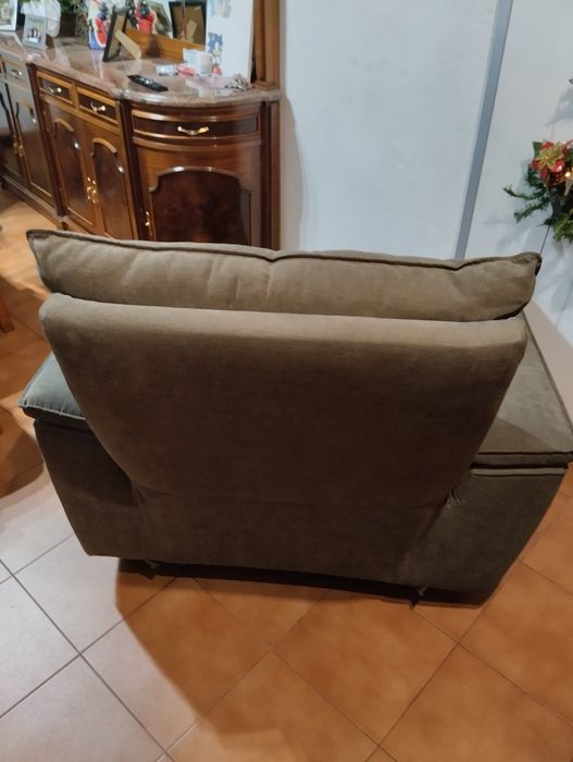 Vendo poltrona de esticar pernas