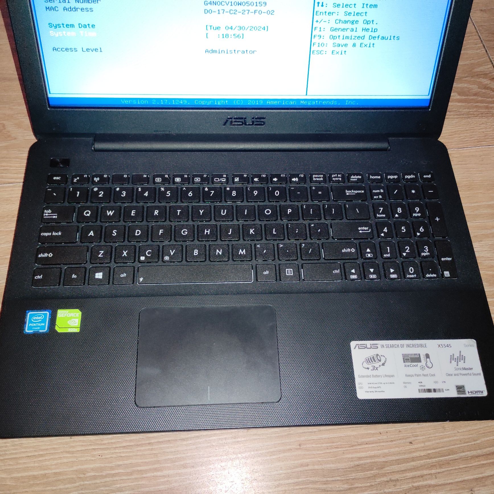 Laptop Asus X554S