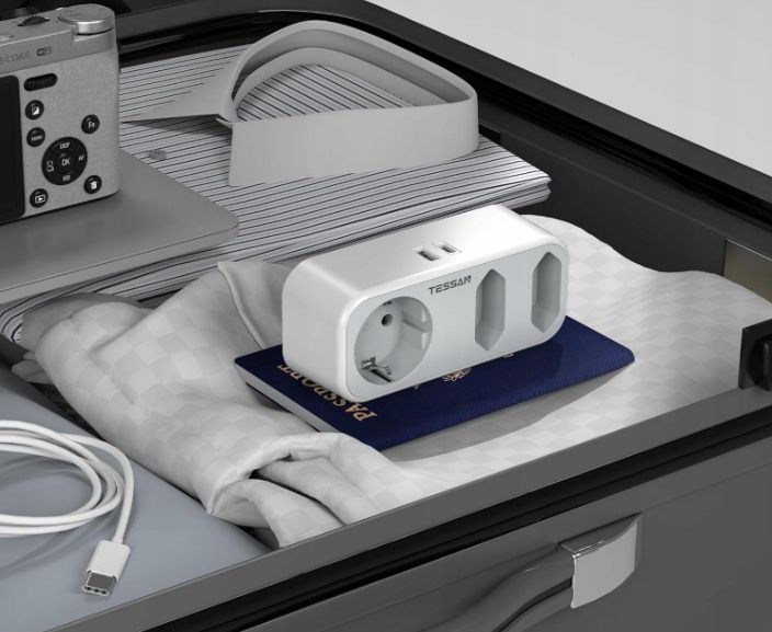 Tessan Lista z gniazdami USB 3, 5 w 1, wyjście AC z 2 USB, 3600 W