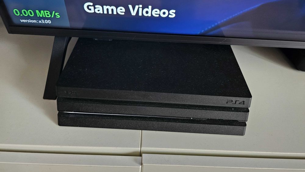 Ps4 pro goldhen gamebato