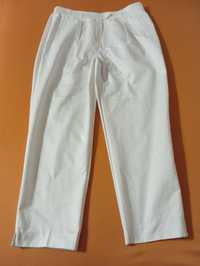 Białe spodnie ESCADA 44