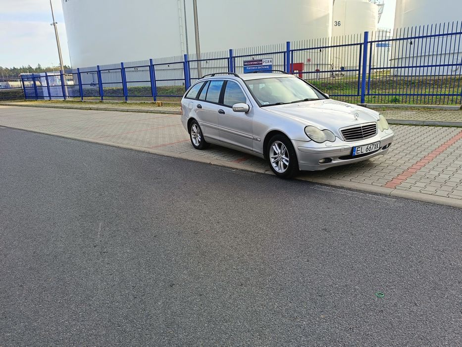 Mercedes C klasa 2.2 CDI automat