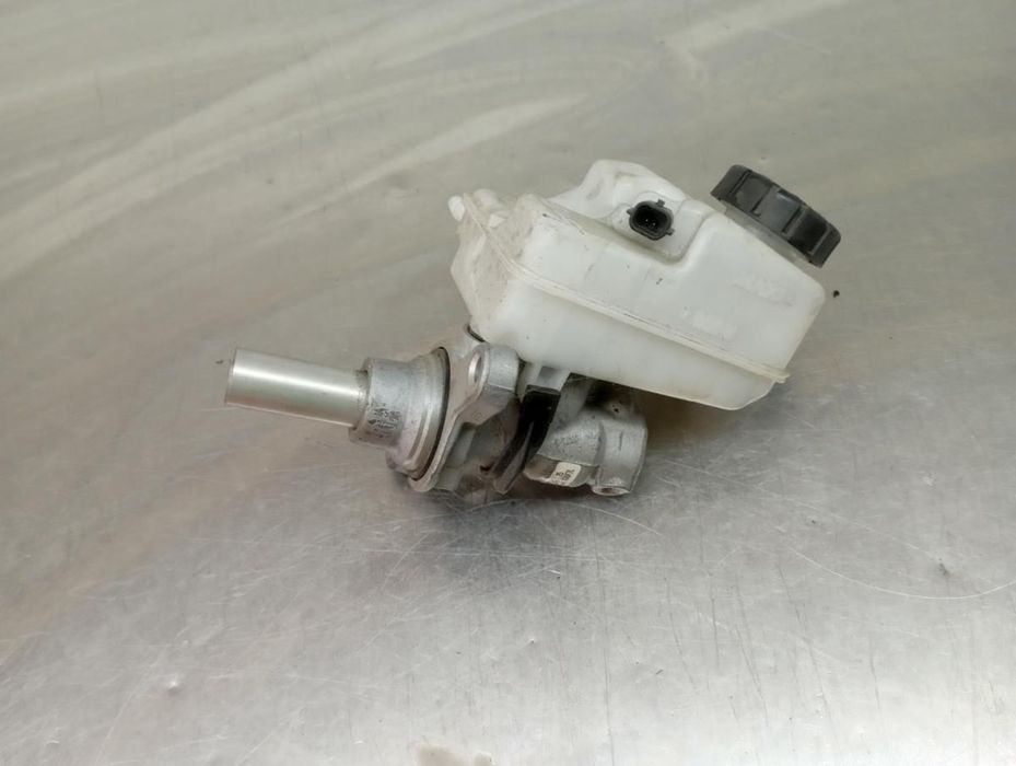 Bomba central dos travões RENAULT Twingo III (BCM_)