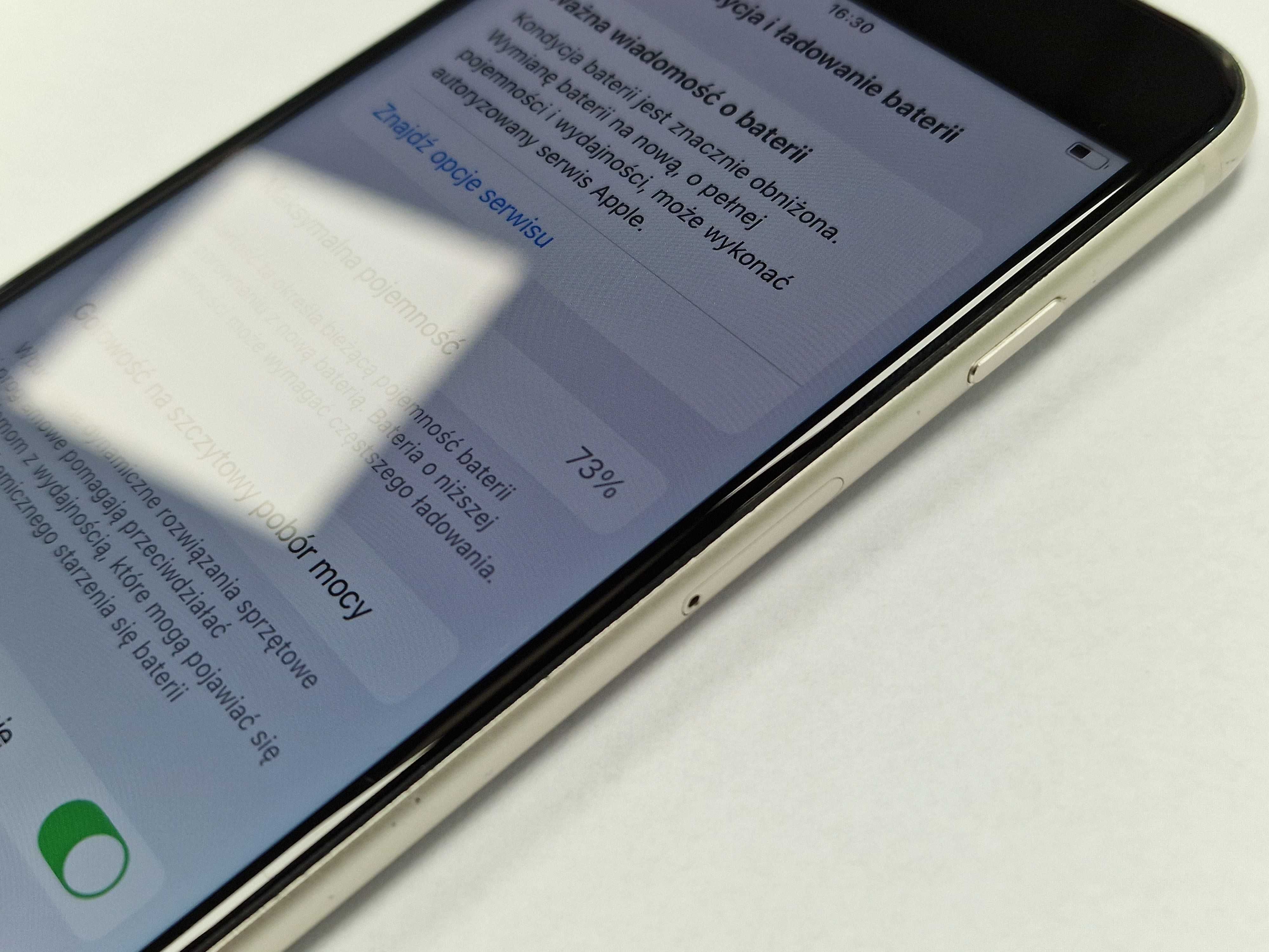 Iphone SE 2022 5G/ 128GB/ Starlight/ BAT 73%/ charczy górny głośnik