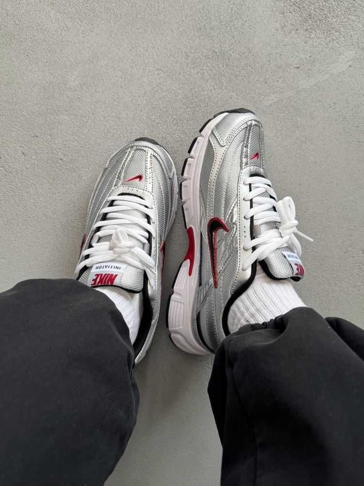 Чоловічі кросівки Nike Initiator Grey Red | Розміри 41 - 45