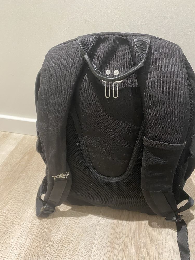 Mochila escolar da marca Lotto