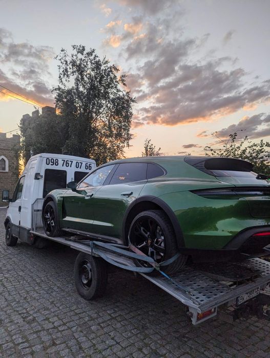 Евакуатор  місто рівне 15 хв помірні ціни  без посередників