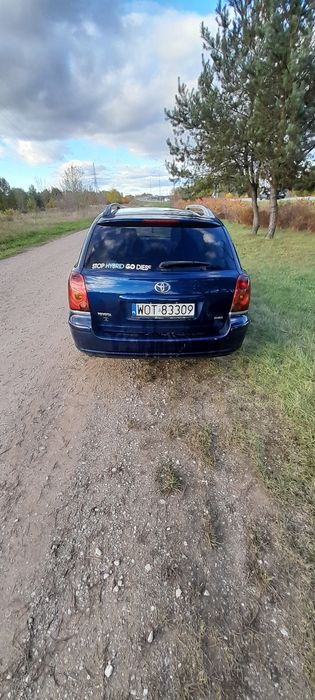 Toyota Avensis T25 2003r 2.0 D4D 116km do poprawek lub na części.