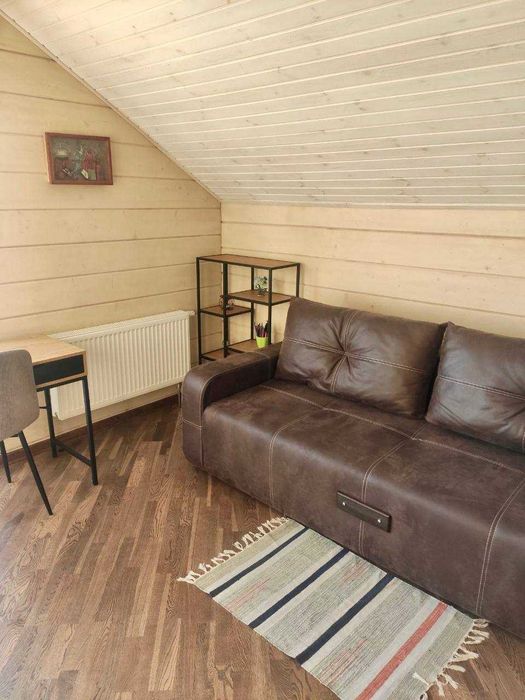 Оренда чудового будинку на березі річки,с.Вишеньки,сонячні батареї!