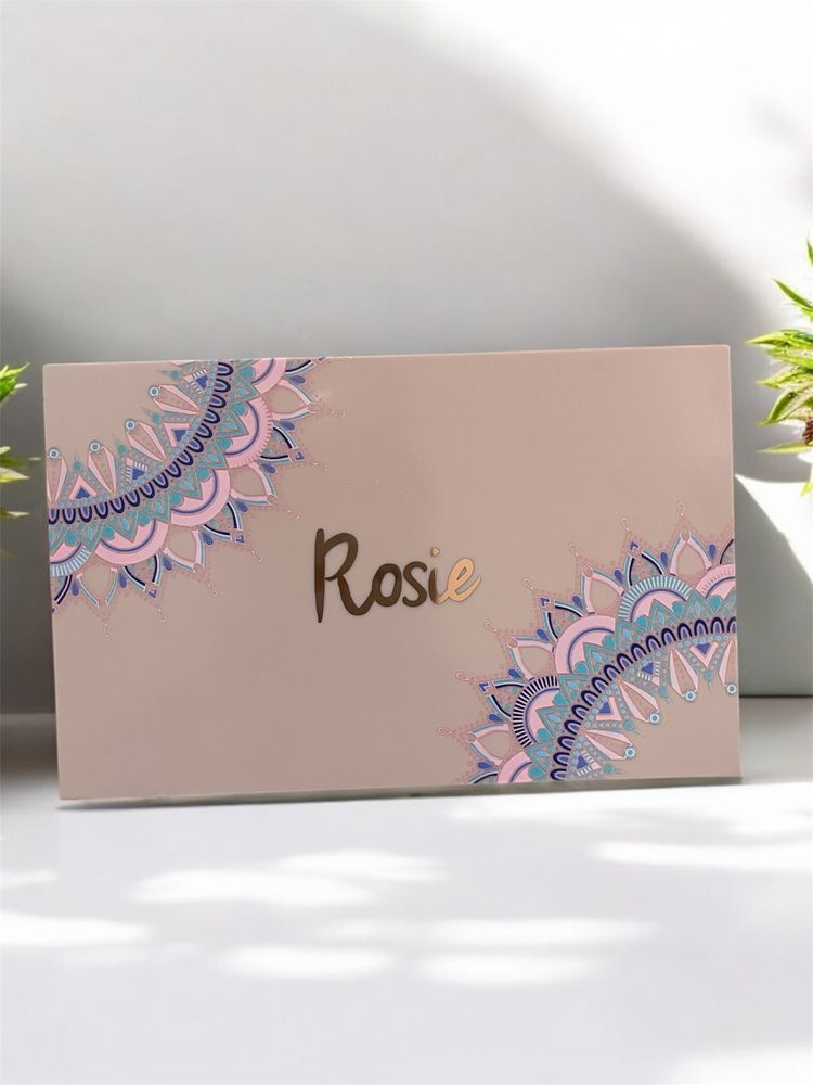 Kosmetyki Rosie podklad cień paleta do makijażu
