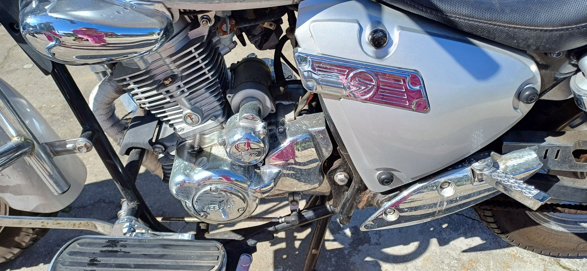 Vendo 125 superlight impecável linda e poucos km