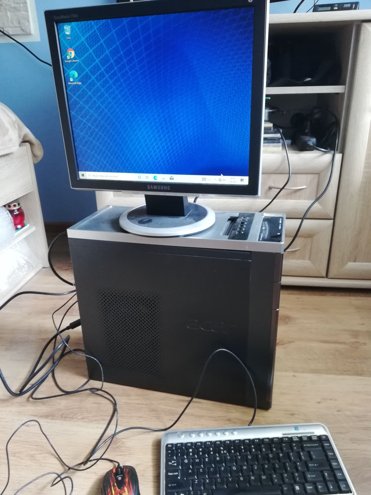 Sprzedam zestaw komputerowy Acer Aspire z monitorem Samsung