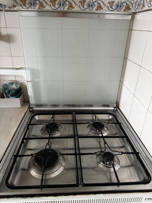 Fogão + forno eletrico