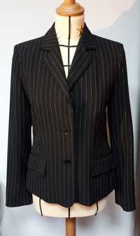 Blazer de Tecido Preto com riscas