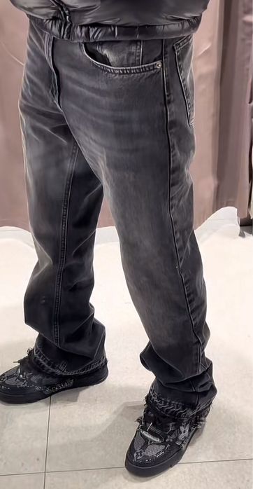 Zara джинси flared flare В НАЯВНОСТІ