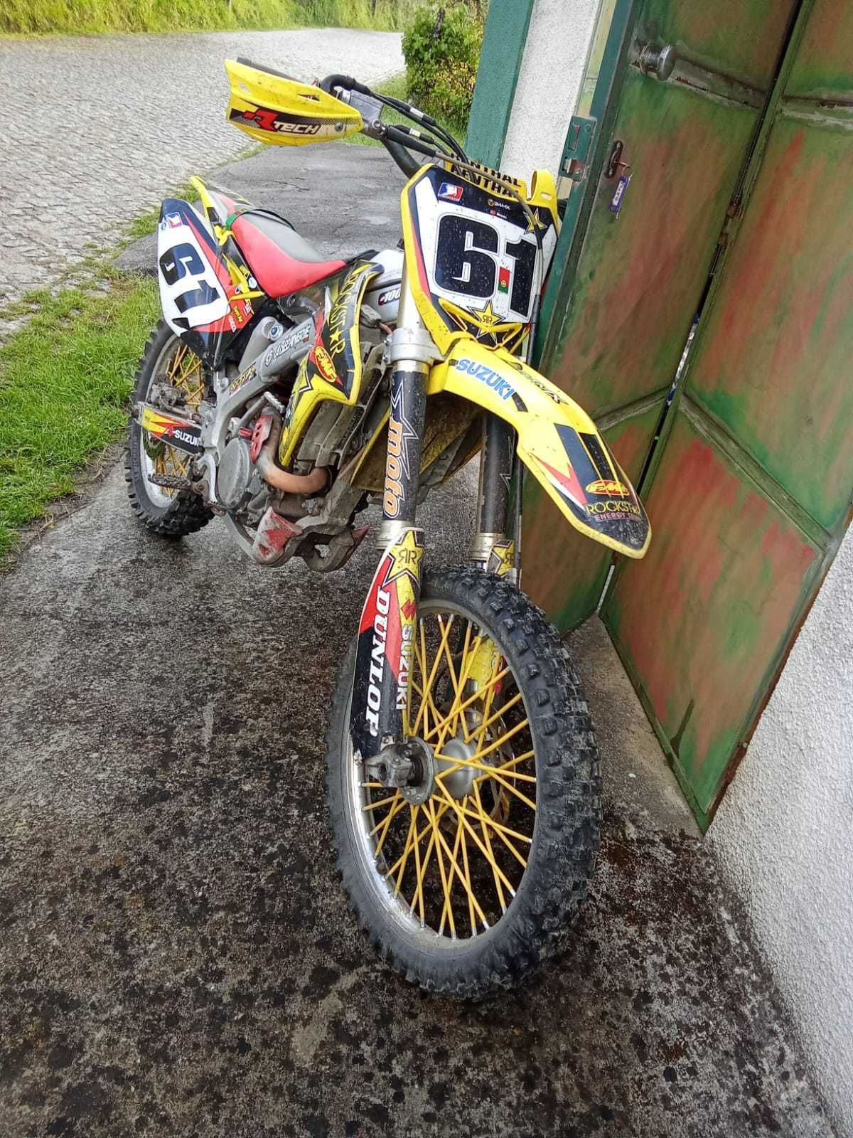Suzuki rmz 250 ano  2010
