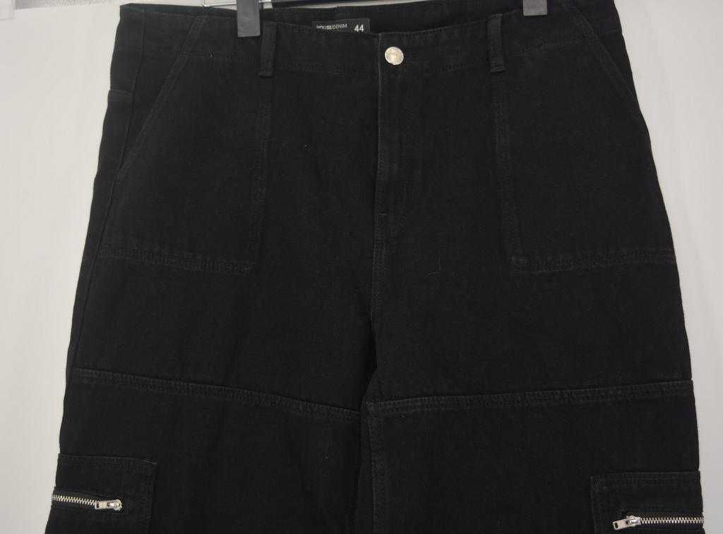 Proste jeansy House Denim super wide leg 44