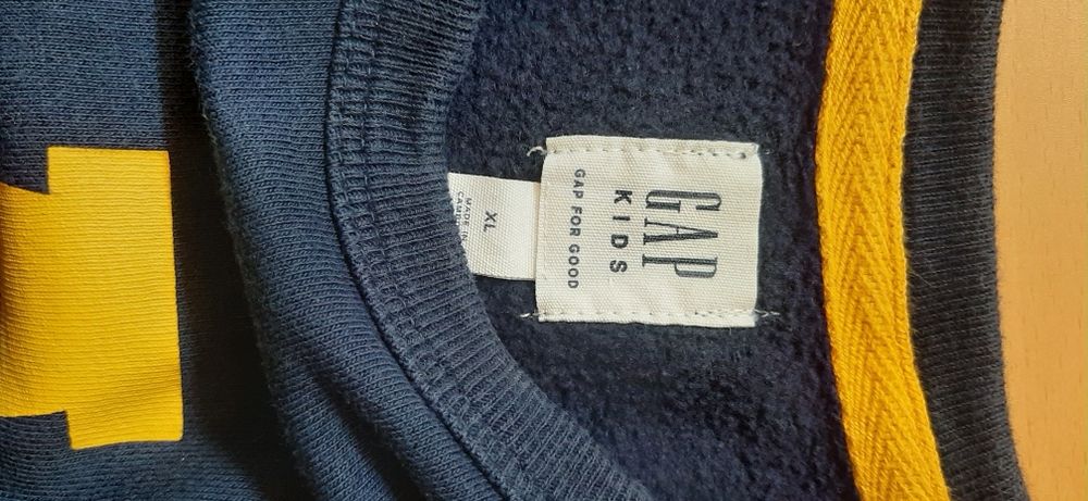 Camisola GAP junior bom estado