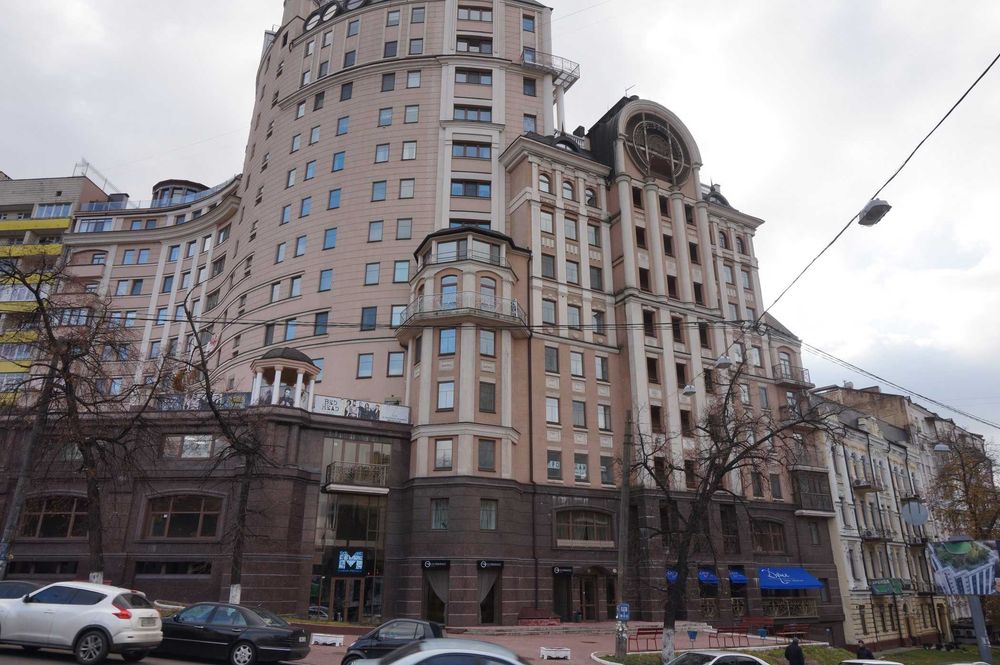 БЕЗ КОМІСІЇ здам 4 кім кв. вул. Гетьмана Скоропадського(Толстого) 39