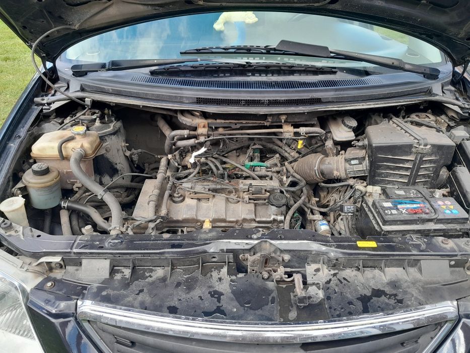 Продам  терміново Mazda MPV