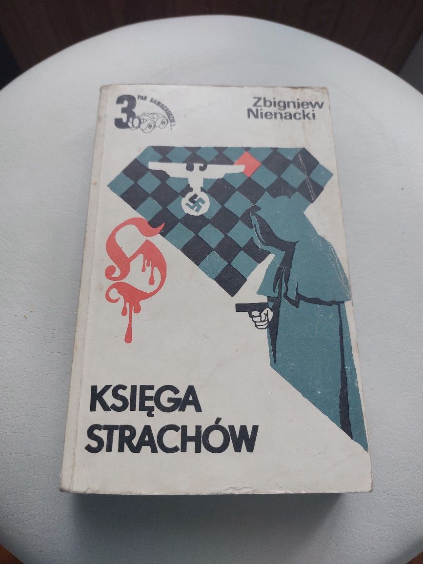 Księga Strachòw  Zbigniew Nienacki