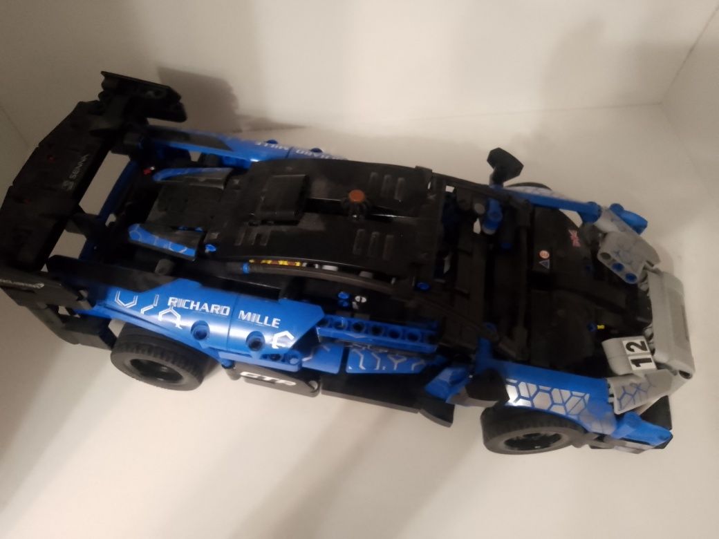 Лего 42123 McLaren Senna GTR, Технік.