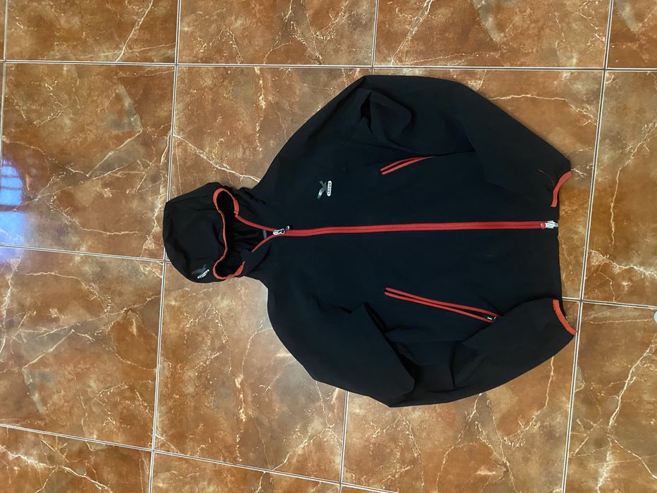 Вітровка salewa