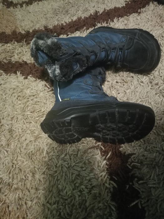 Продам сапожки Kamik gore tex