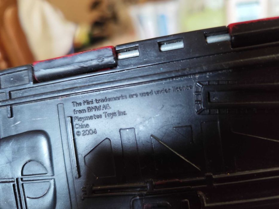 Mini Cooper S miniatura de grandes dimensões