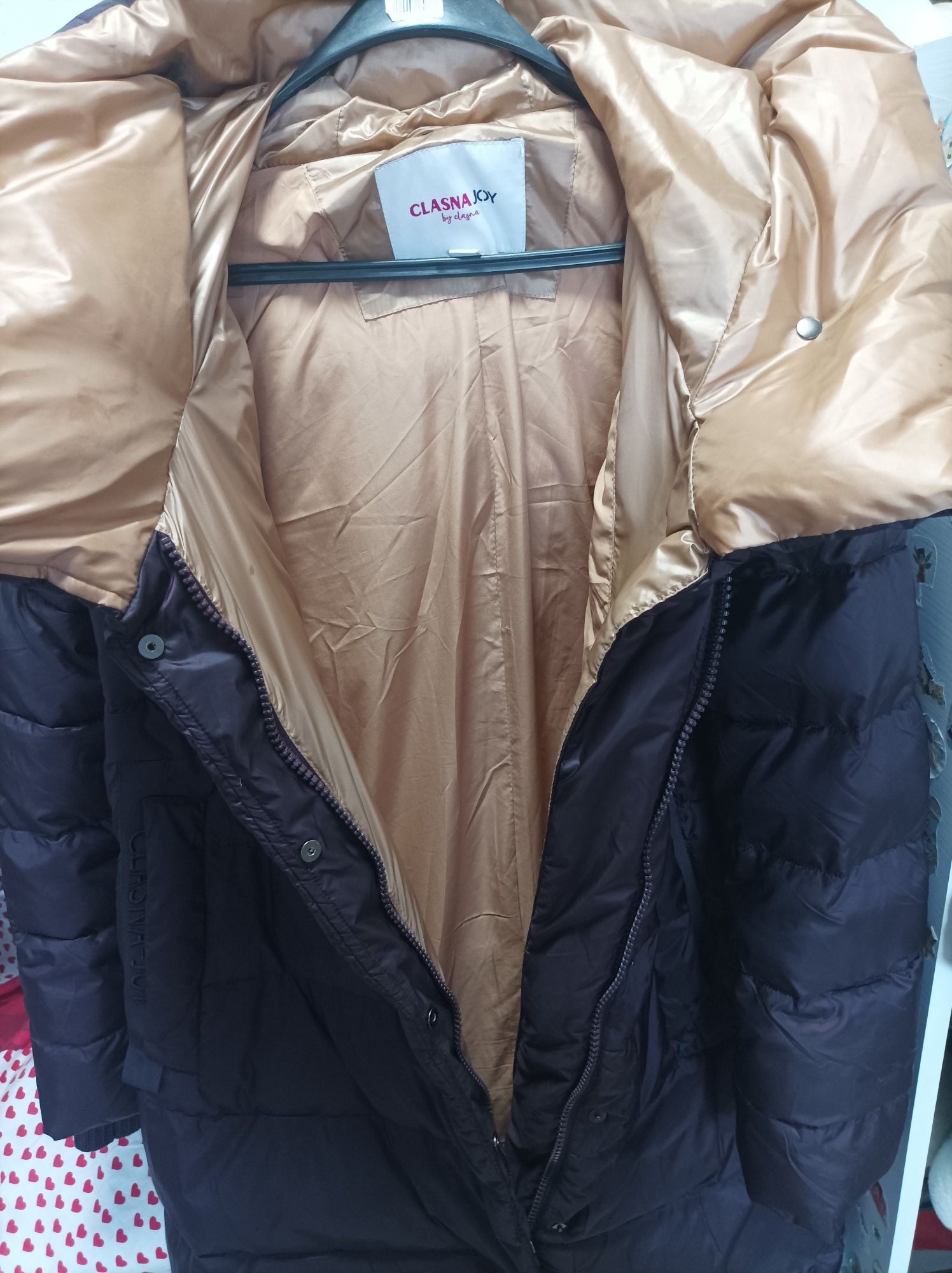 Продам женский пуховик( куртку) размер 52