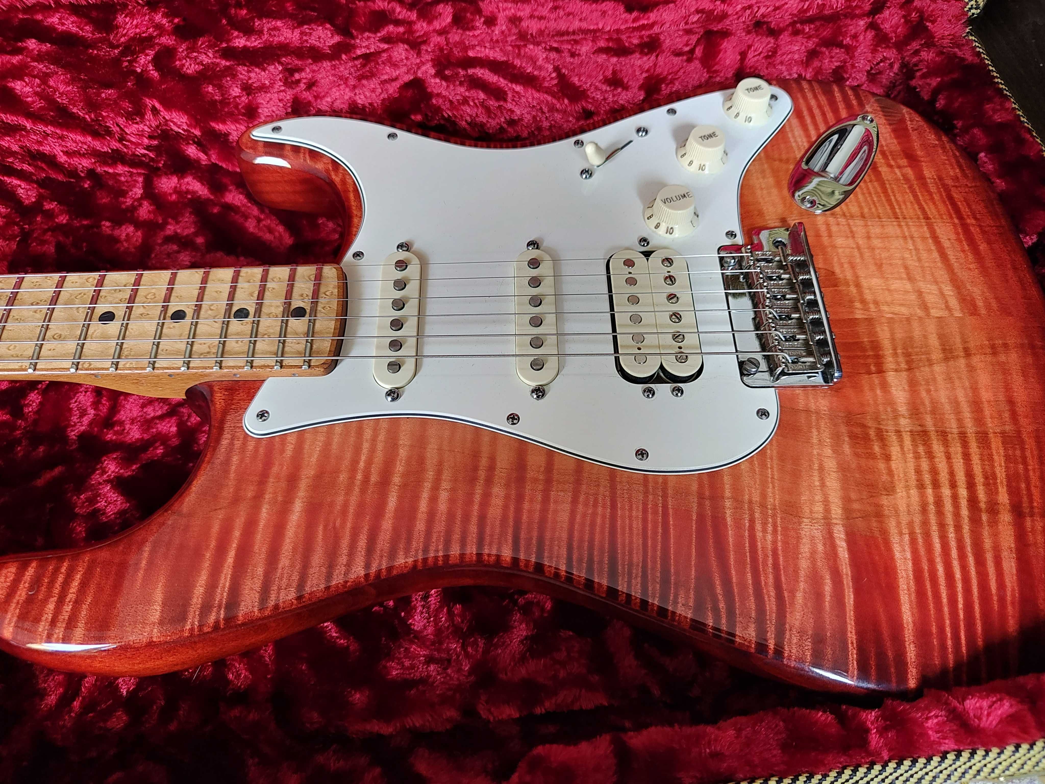 Fender Select Stratocaster HSS Flame maple top, USA, 2014